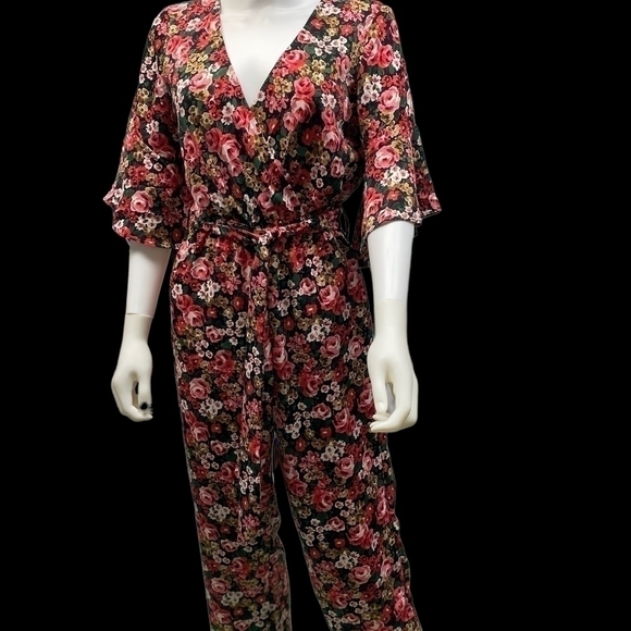 ANNA KAY Surplice Jumpsuit - Picture 4 of 5